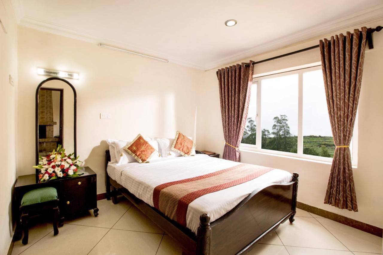 Hotel Lakeview Уті Екстер'єр фото
